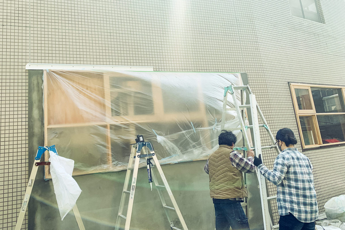 ファサードと看板